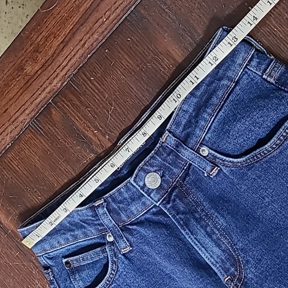 3/$35. Calvin Klein Women's CKJ 021 Mid Rise Slim Fit Jean - Picture 5 of 13